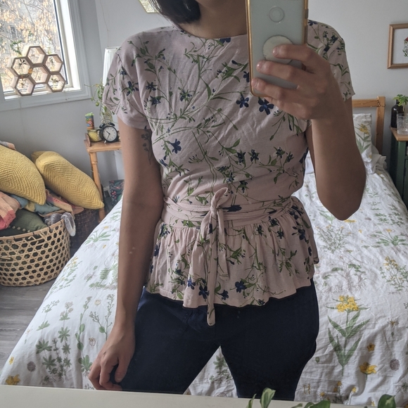 Floral waist tie deep V peplum top - Picture 9 of 9